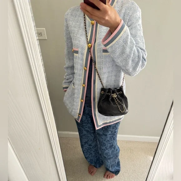 Chanel CC Chain Dweller Drawstring Bucket Bag Quilted Lambskin small Black - Picture 14 of 14